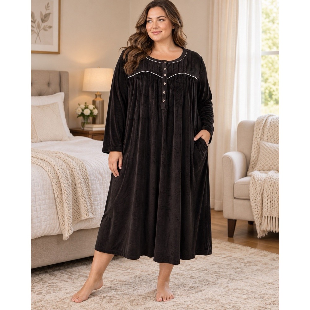 Aria Collection 4X 26W 28W Black Velour Nightgown Long Sleeve Pockets 45"
